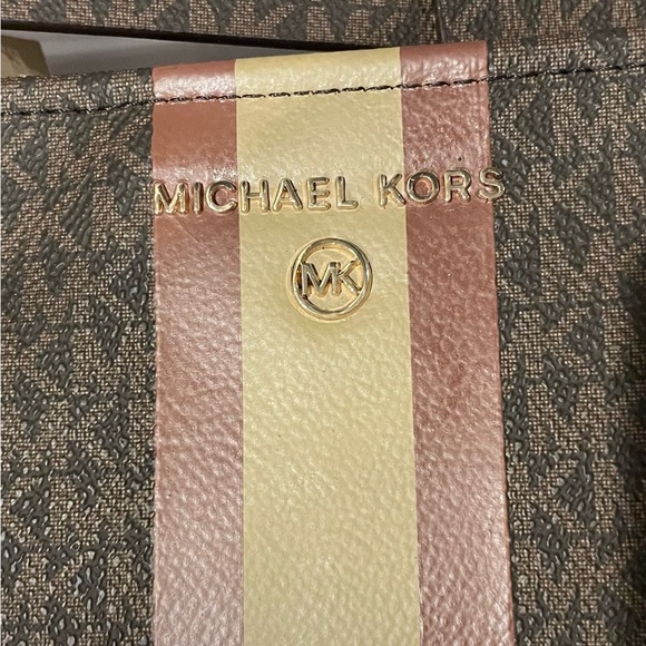 Brand New in box, Michael Kors Adjustable Belt Bag - Picture 3 of 6